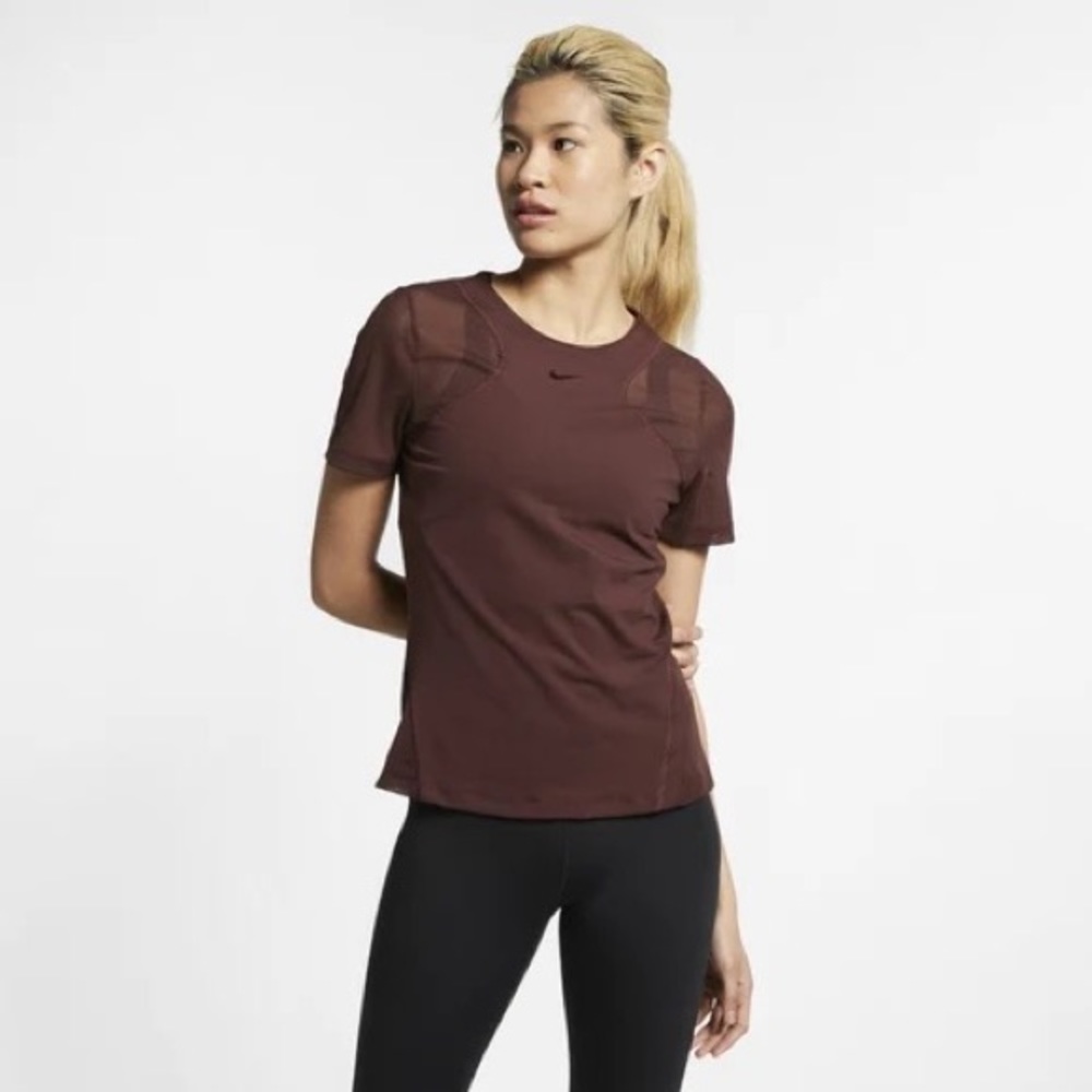 Nike pro hyper cool workout training too